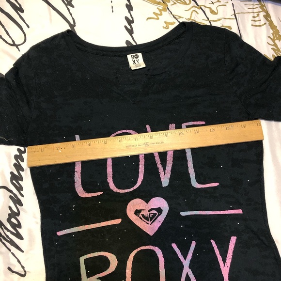 🧚🏽♀️3/$15 Roxy Burnout T Shirt - Picture 4 of 5